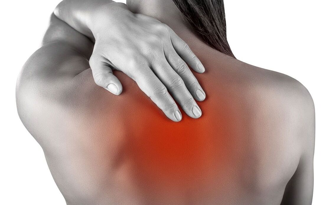 Локализацијата на болките во грбот е карактеристична за остеохондрозата на торакалниот 'рбет